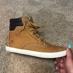 Sneaker Tims